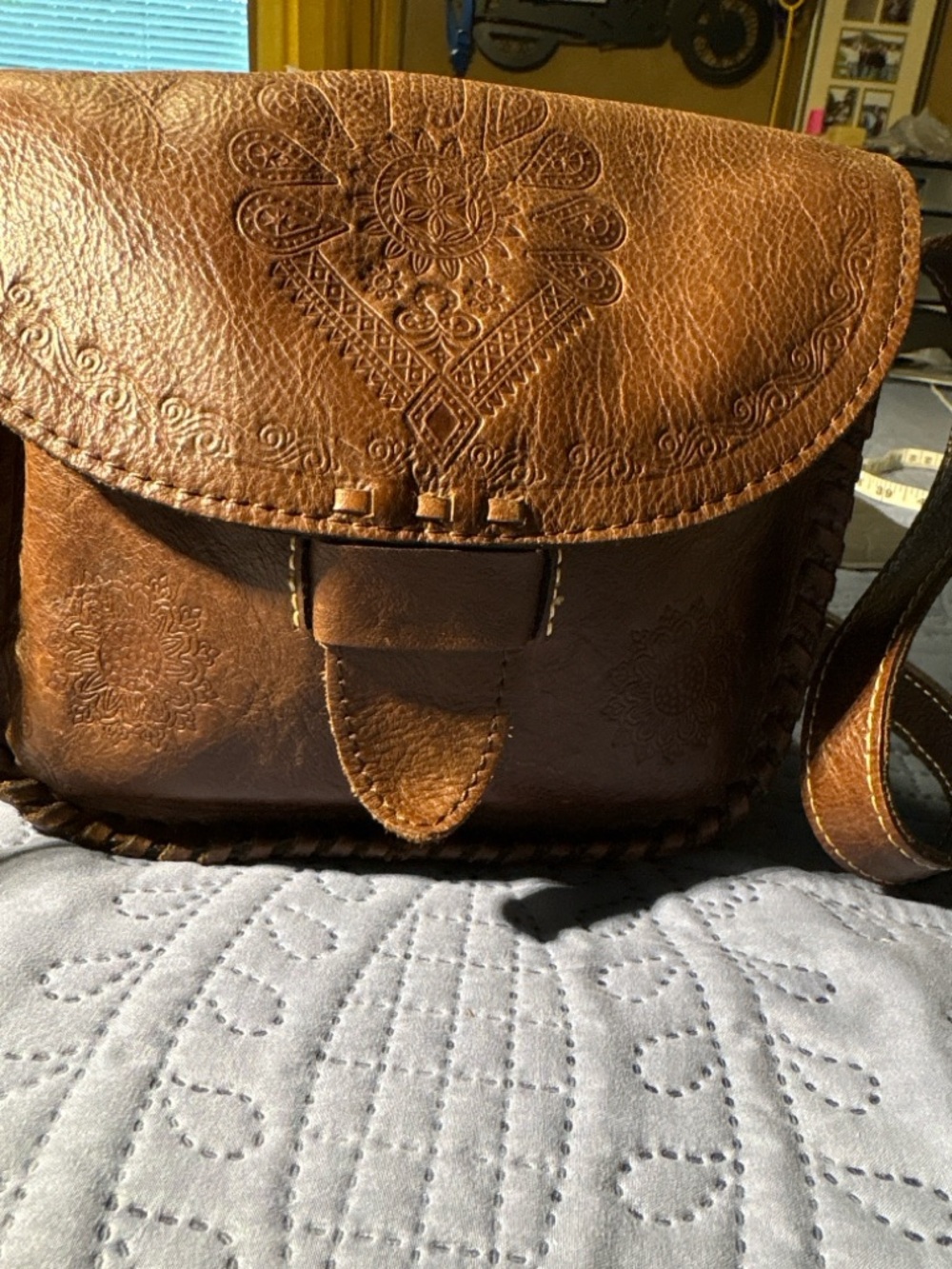 Patricia Nash Tooled Leather Crossbody Saddle Bag Floral Embossed Brown GUC